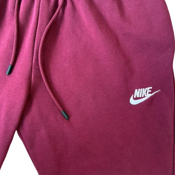 Nike - Women’s Maroon Jogger Sweatpant Size XS - Picture 7 of 16
